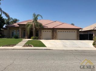 15938 Opus One Dr, Bakersfield, CA