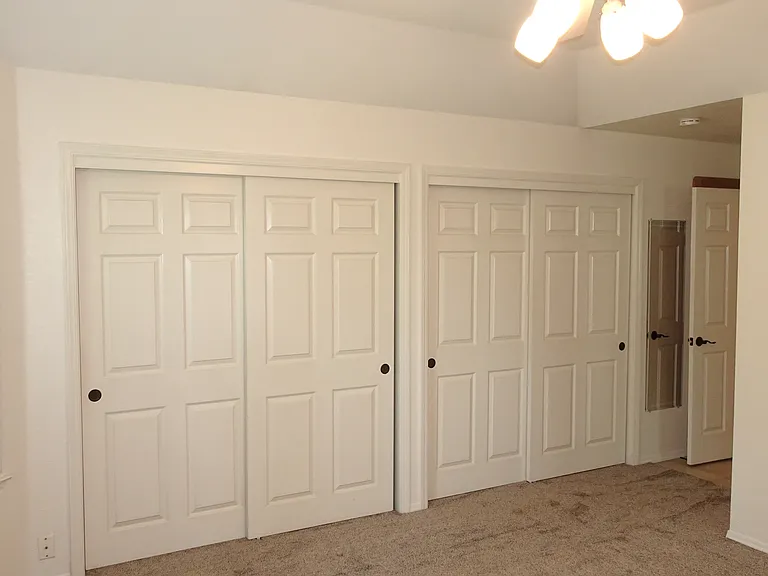 878 E Catalina Cir — Photo 9
