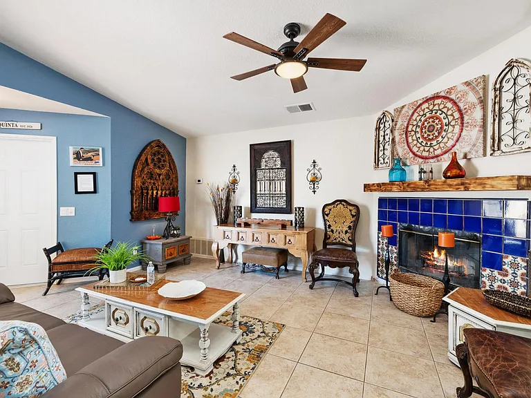53390 Avenida Navarro — Photo 24