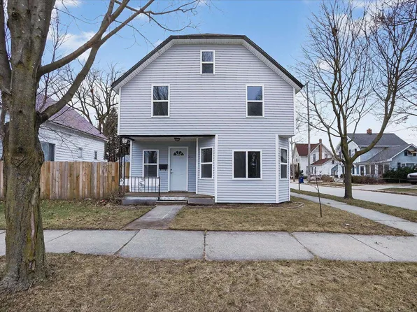 400 Fraser St, Bay City, MI 48708