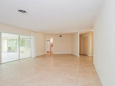 965 Reef Rd — Photo 8