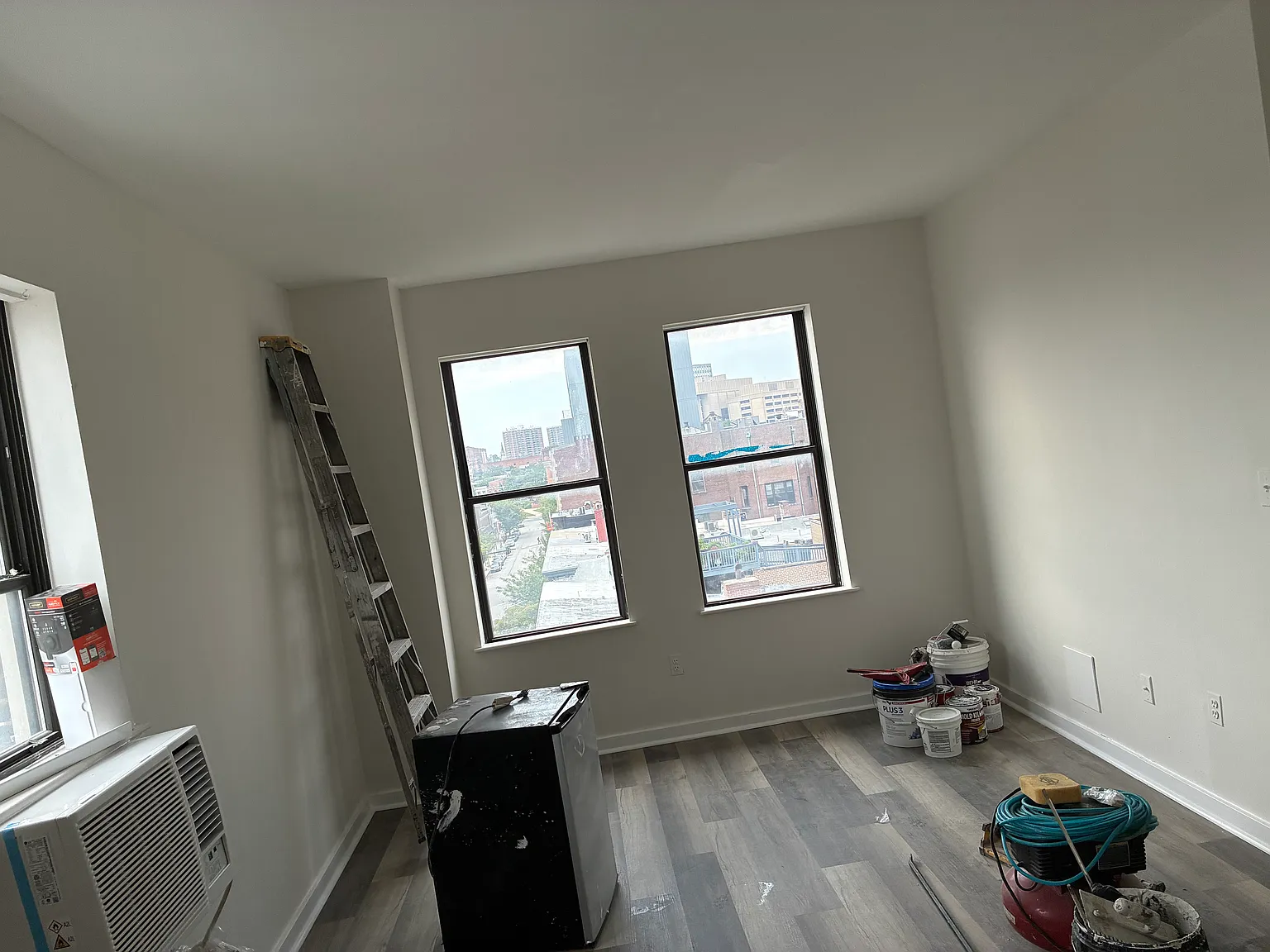 1 bed, 706 sqft, $1,600 — Photo 3