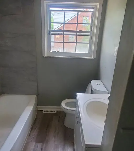 4595 Lee Rd — Photo 6