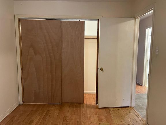 5th image of 748 E 5th Ct #D