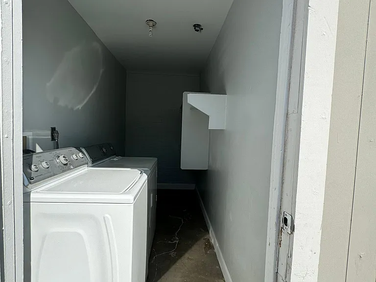 350 N Ithica St — Photo 12