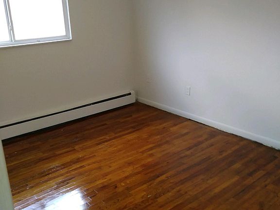 5th image of 8380 Anthony Wayne Ave APT 3