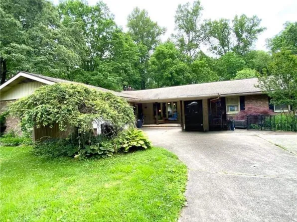 36 Timberlane Dr, Milton, WV 25541