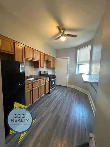 368 E 59th St #3 Photo 1