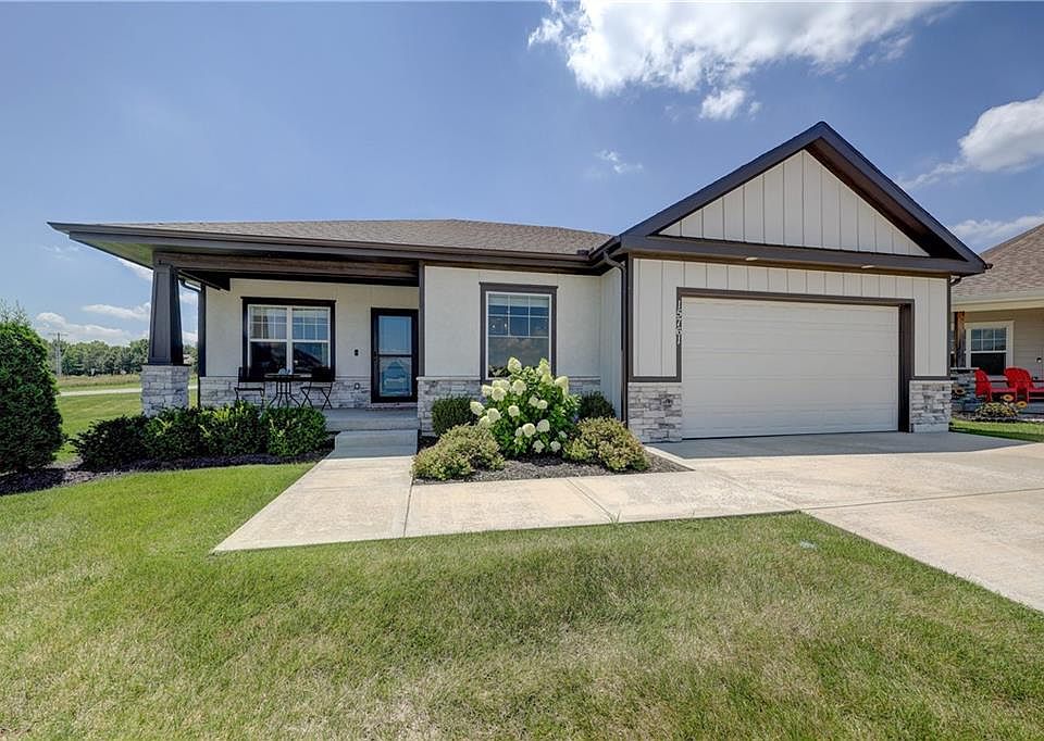 1st image of 15761 Sheridan Pl