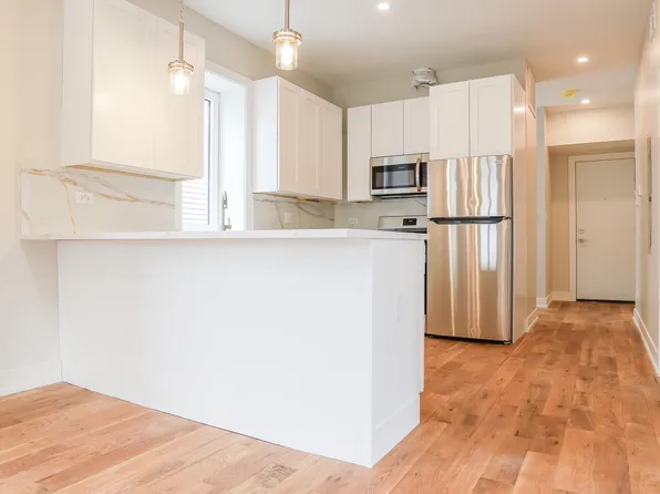 2308 W Foster Ave, Chicago, IL