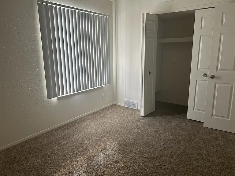 Perry Place Apartments — Photo 42