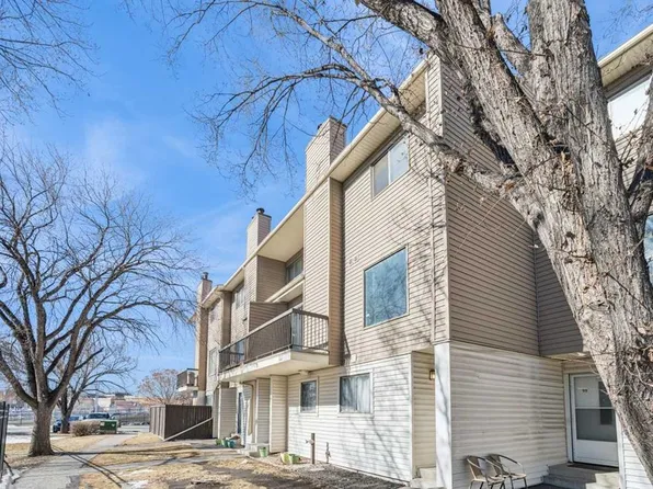 2519 S 38th St NE #98, Calgary, AB T1Y 4W8
