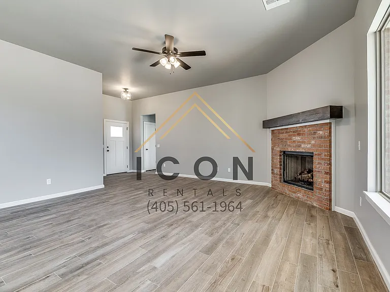 713 N Cottontail Way — Photo 4