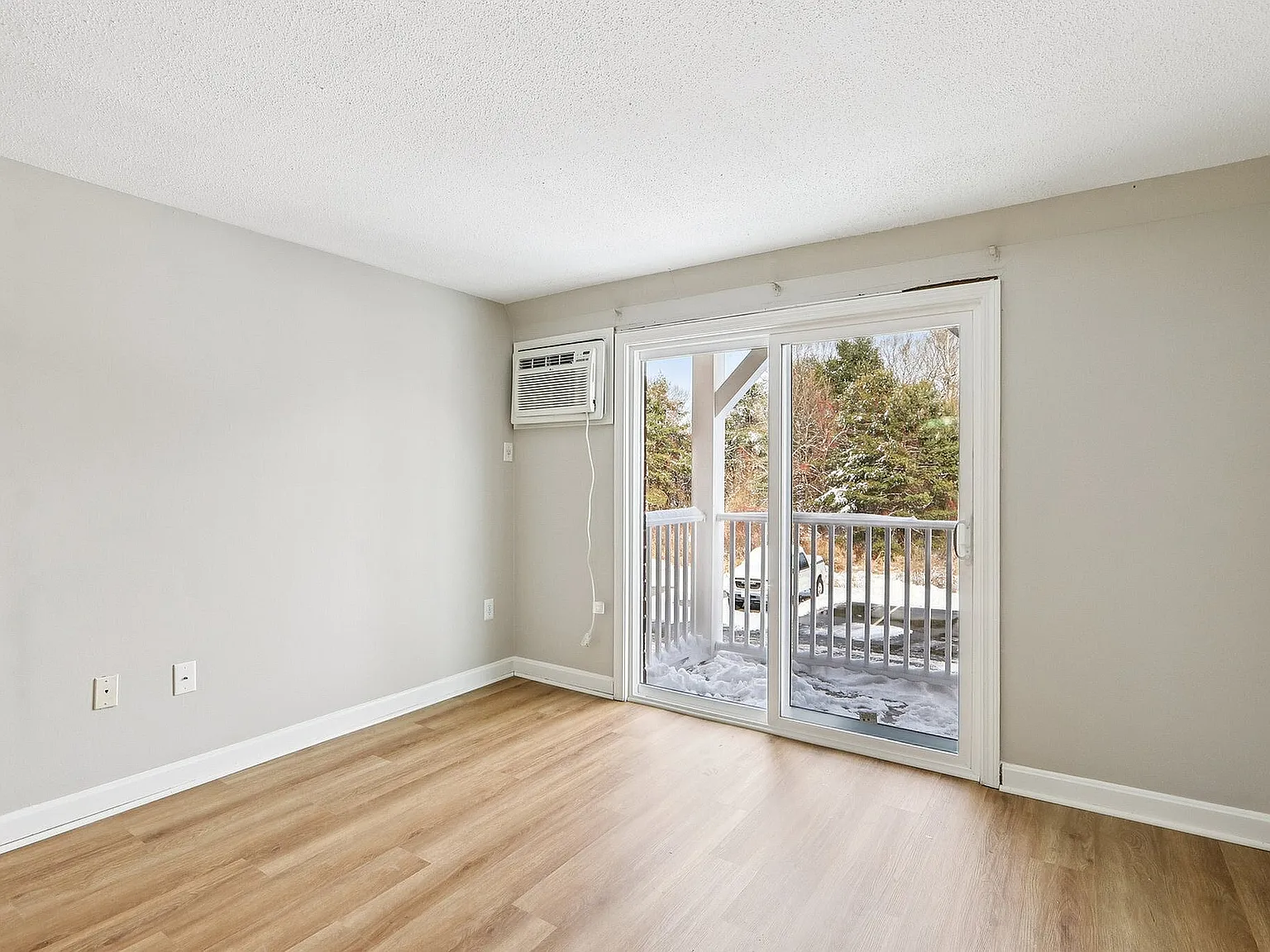 Brookstone Manor — Photo 4