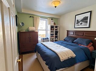 33 Barnesdale Ave S #2, Hamilton, ON L8M2V1