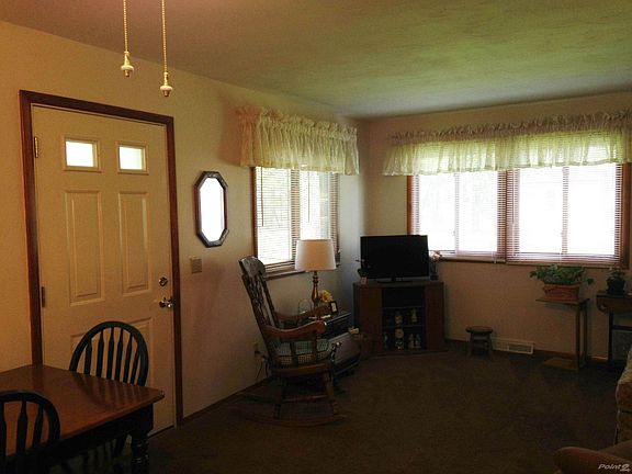 Front Unit Living Room