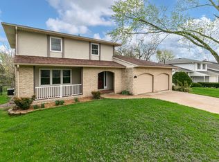4003 Tanglefoot Ter, Bettendorf, IA 52722