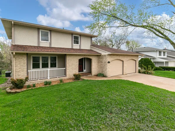 4003 Tanglefoot Ter, Bettendorf, IA 52722