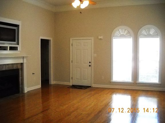2nd image of 1385 Arbor Lakes Dr