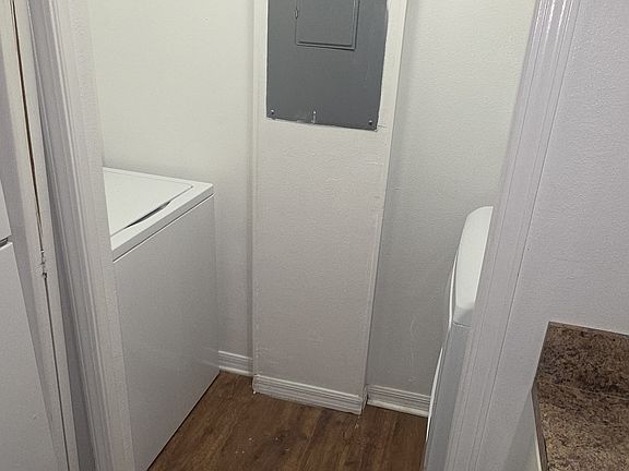 4th image of 9016 Shallowford Ln APT 201
