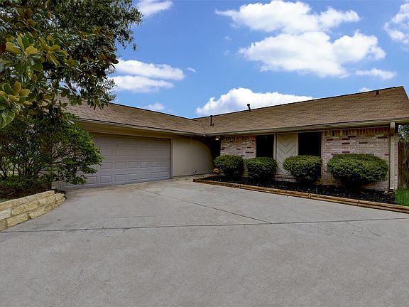 2nd image of 7450 Wood Bluff Blvd