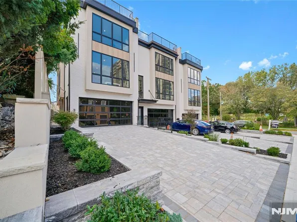 470 Palisades Boulevard, Fort Lee, NJ 07024