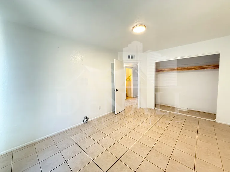 2061 S Apache Dr #1 — Photo 12