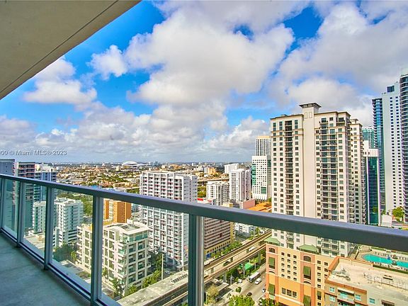 3rd image of 1111 SW 1st Ave APT 3023