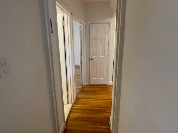 915 East 17th Street image 11 of 15