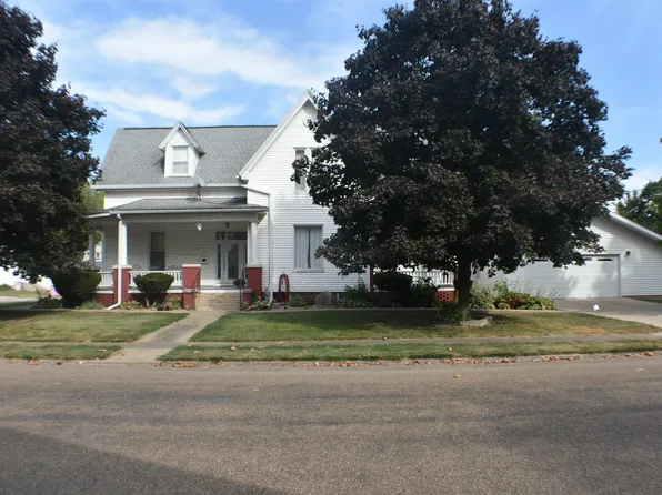 203 S Illinois St, Lewistown, IL 61542