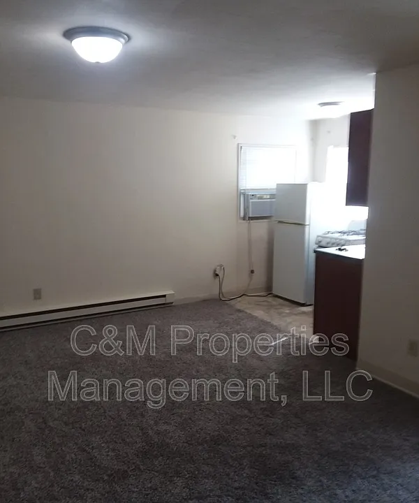 230 Ludlow Ave #12