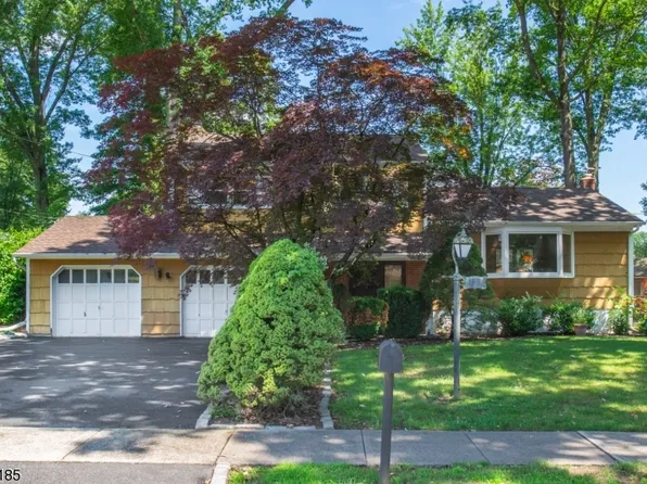 20 Parkside Dr, Parsippany-Troy Hills Twp., NJ 07054
