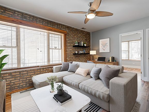 4th image of 3648 W Berteau Ave #1
