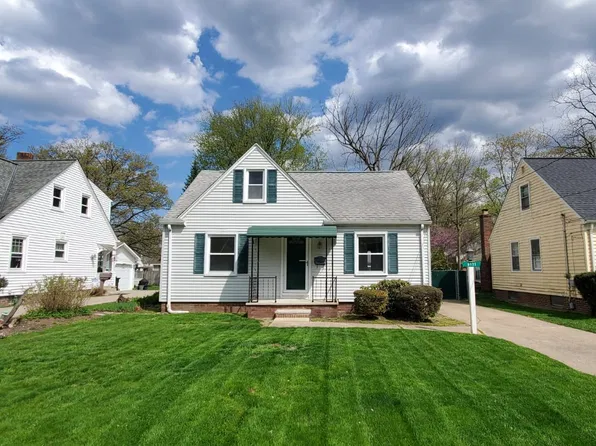 5171 Dewey Rd, North Olmsted, OH 44070