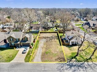 5539 Maple St, Mission, KS 66202