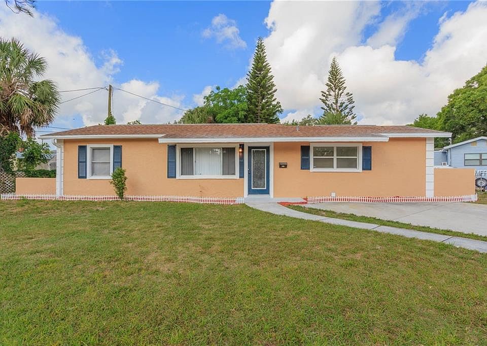1st image of 3628 Iris St N