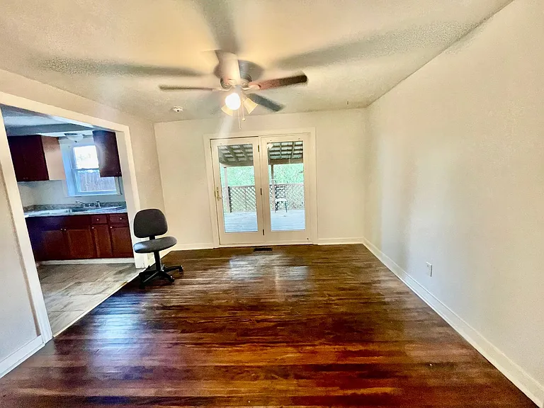 5705 Hilltop Ave — Photo 6
