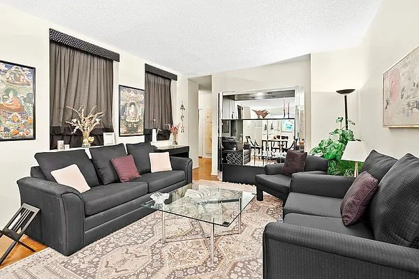 Rented by Compass | media 7