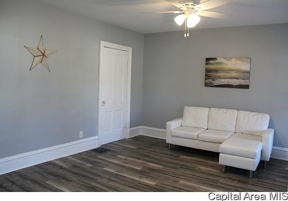 5th image of 410 W North St