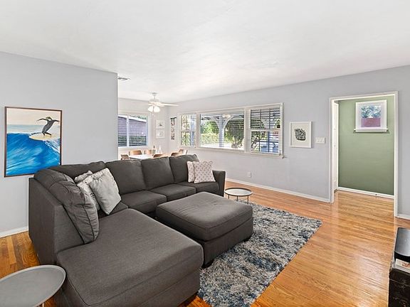 5th image of 22651 Mariano St