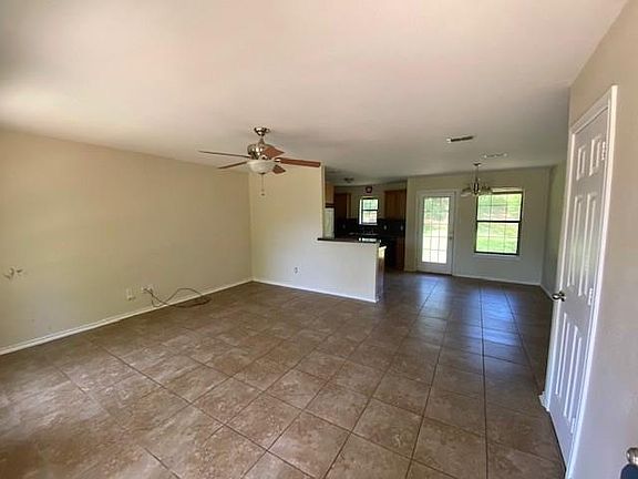 2nd image of 5197 Elaine Dr