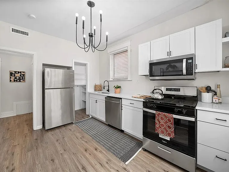 4921 Finkman St #2F — Photo 8