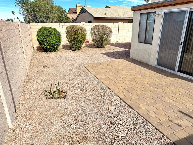 630 E Jensen St #158 — Photo 3