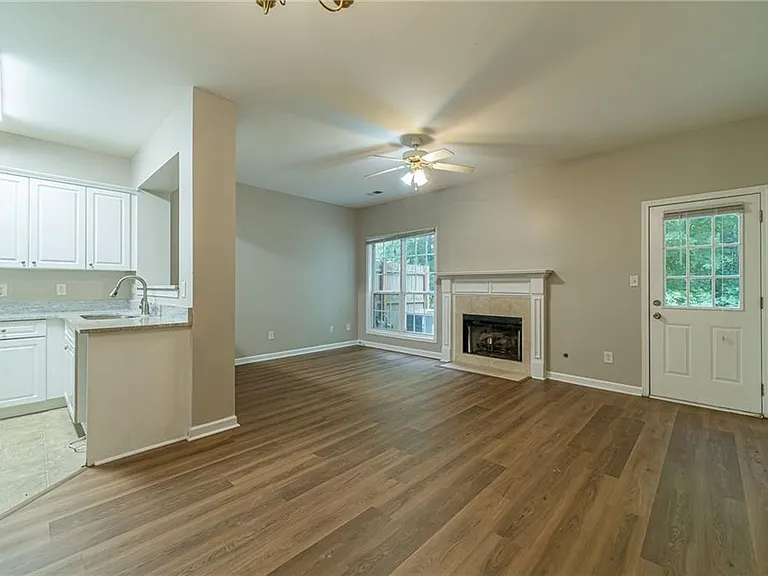 1191 Primrose View Cir — Photo 16