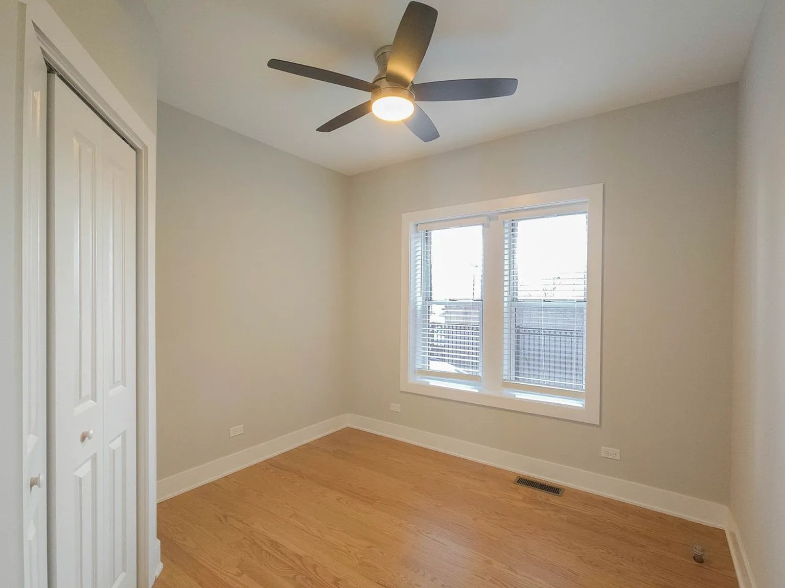 2 bed, 925 sqft, $2,950 — Photo 3