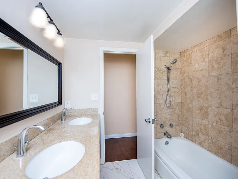 15412 Shasta Ln — Photo 25