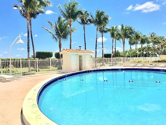One of two private pools right on the boardwalk