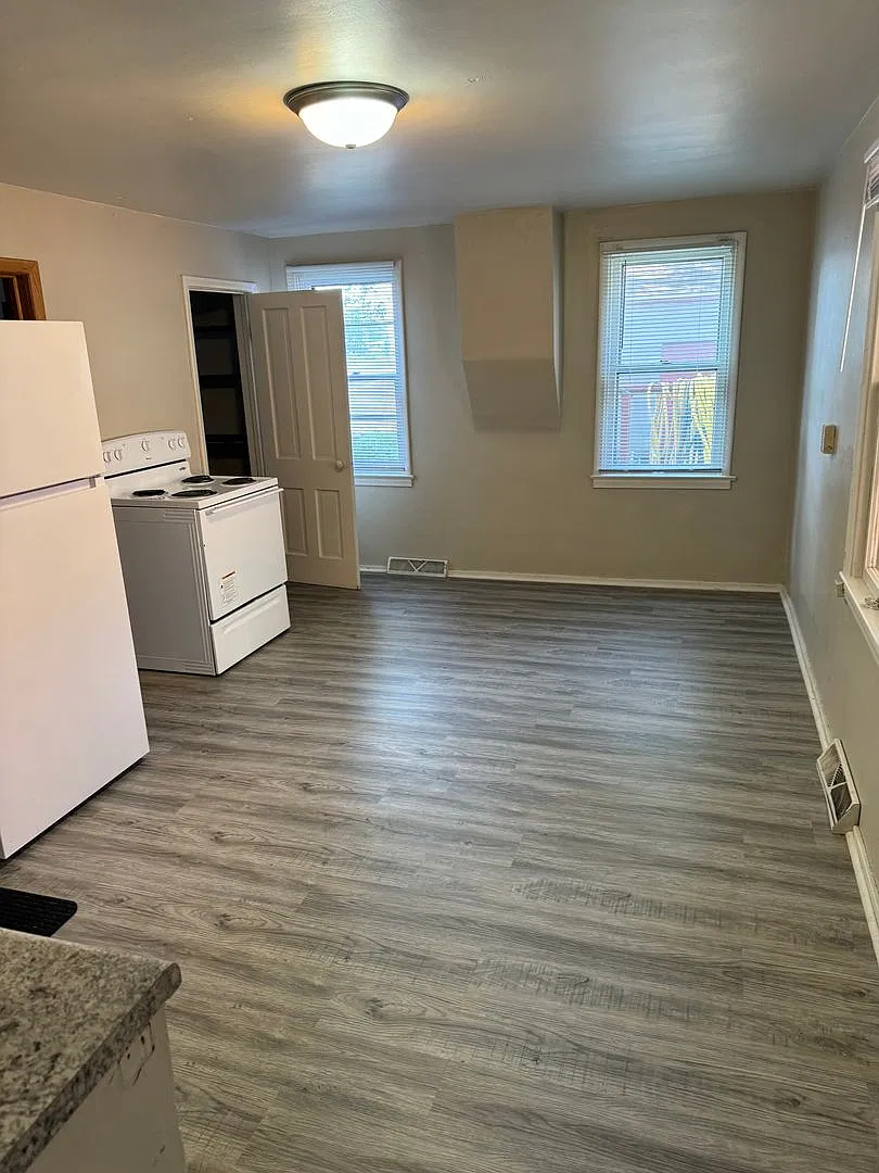 3 Bedroom House next to UW-L — Photo 4