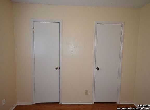 3rd image of 6306 Village Clf