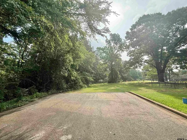 Harvard Dr, Jacksonville, TX 75766